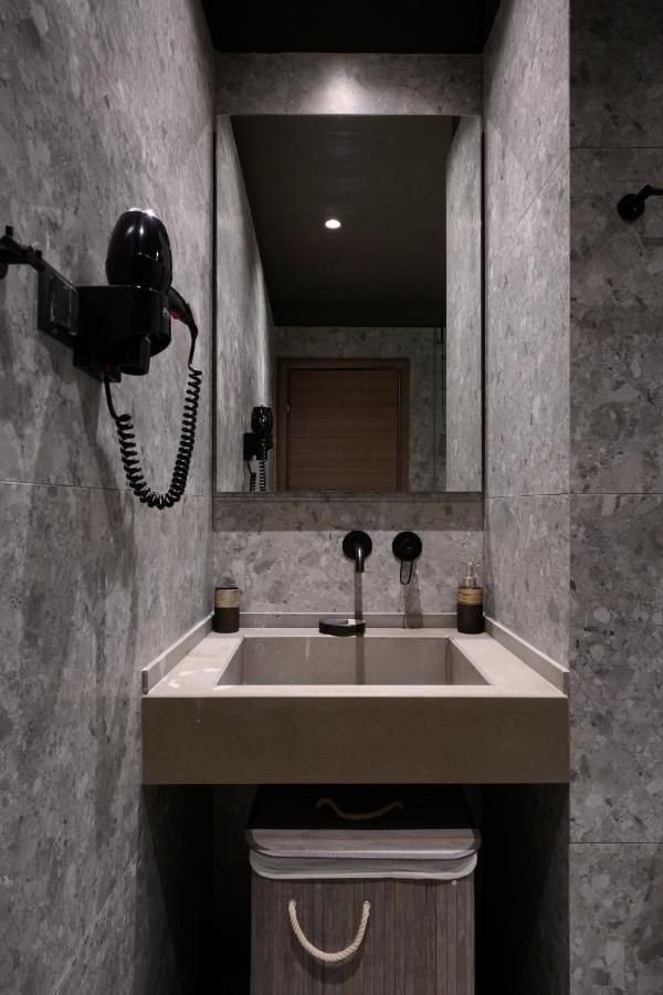 Seven Keys Luxury Suites Achílleion Zewnętrze zdjęcie