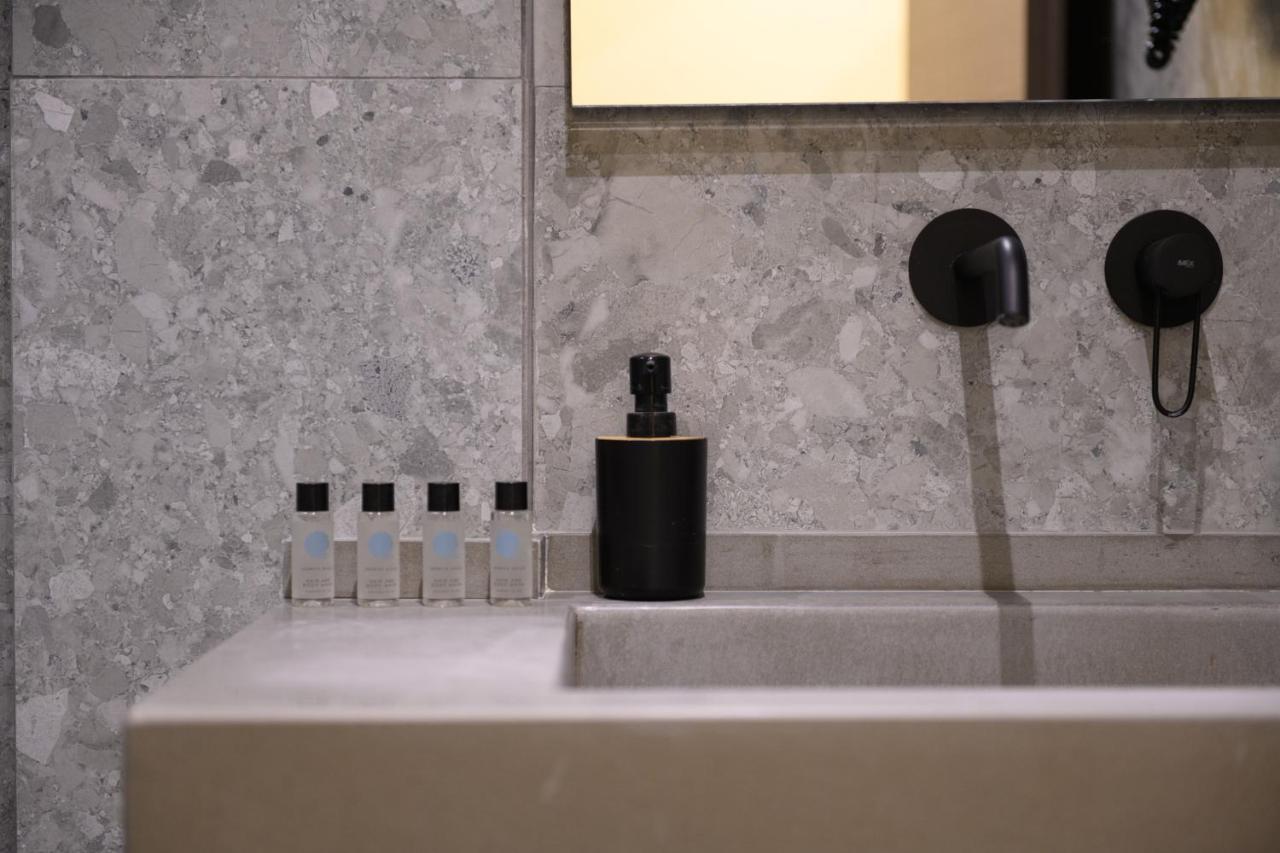 Seven Keys Luxury Suites Achílleion Zewnętrze zdjęcie