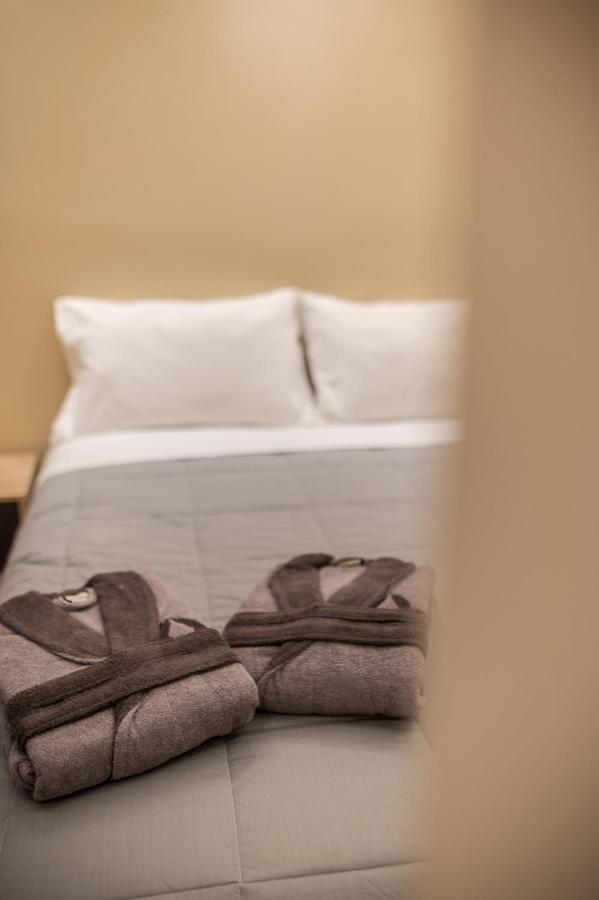 Seven Keys Luxury Suites Achílleion Zewnętrze zdjęcie